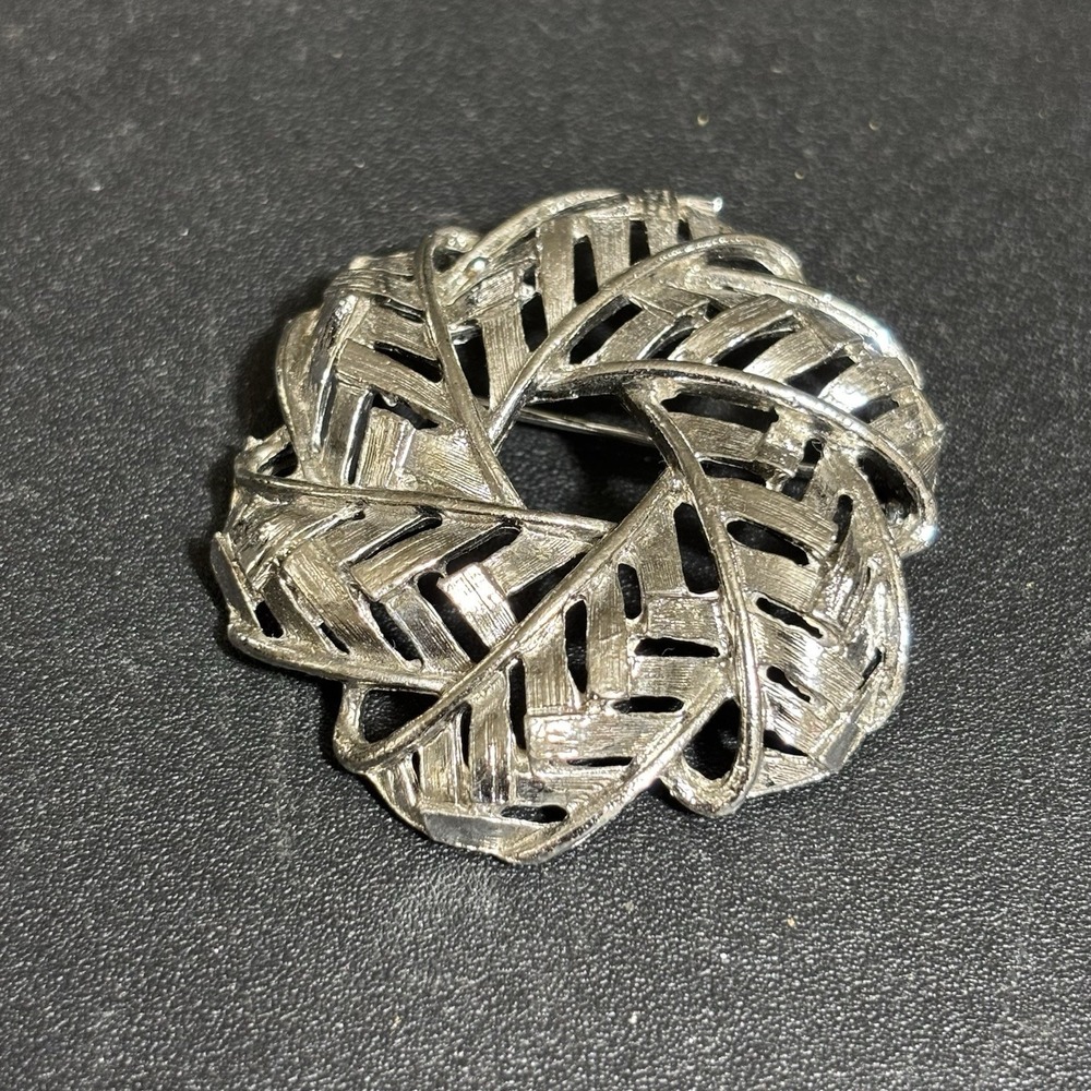 Vintage Celebrity NYC Brooch Pin Silver Tone Pinwheel Reticulated Marked PB10